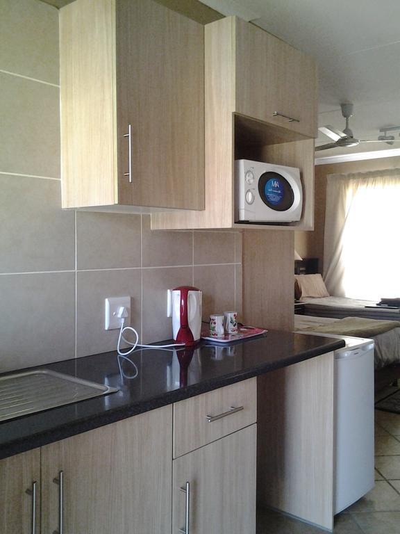 Airport Lodge Guest House Kempton Park Room photo